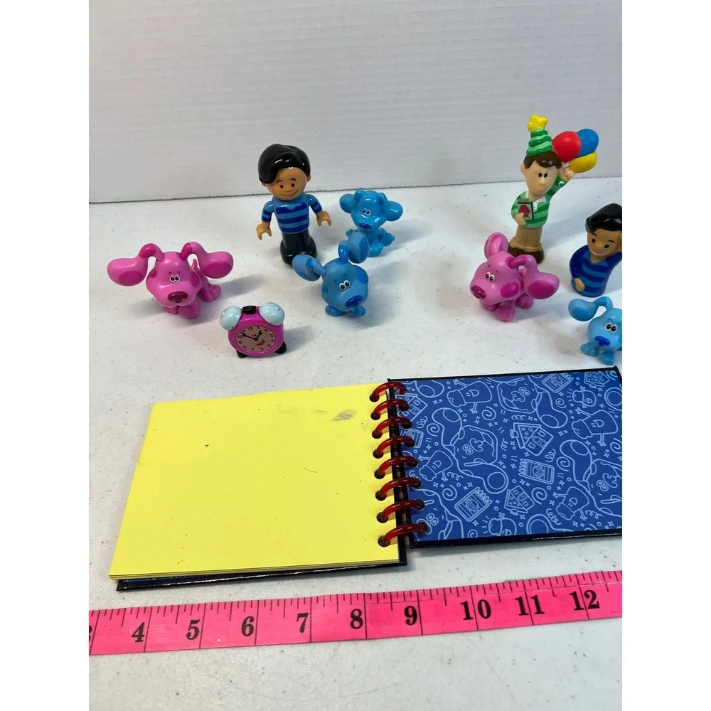 Blues Clues and You Figure Lot Josh Steve Blue Magenta Handy Dandy Notebook Toy